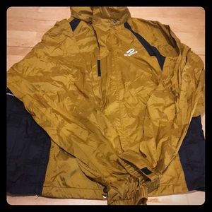 Brooks running jacket black and yellow